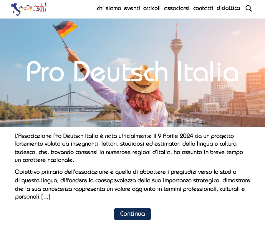 plebdesign web designer freelance: pro deutsch italia landing page mockup. Una ragazza di spalle su un ponte che nella mano sinistra alzata stringe una piccola bandiera tedesca.